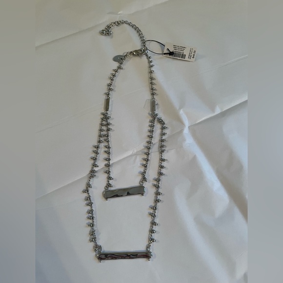 Chico’s Jenson 2 layer necklace with bars, all in bauble silver tones NWT - Picture 9 of 9